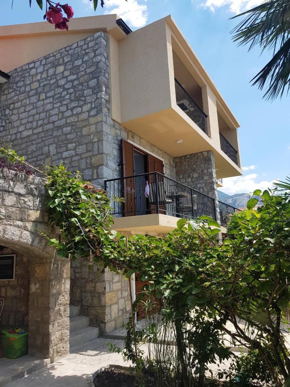 Reina Apartment Petrovac Exterior photo